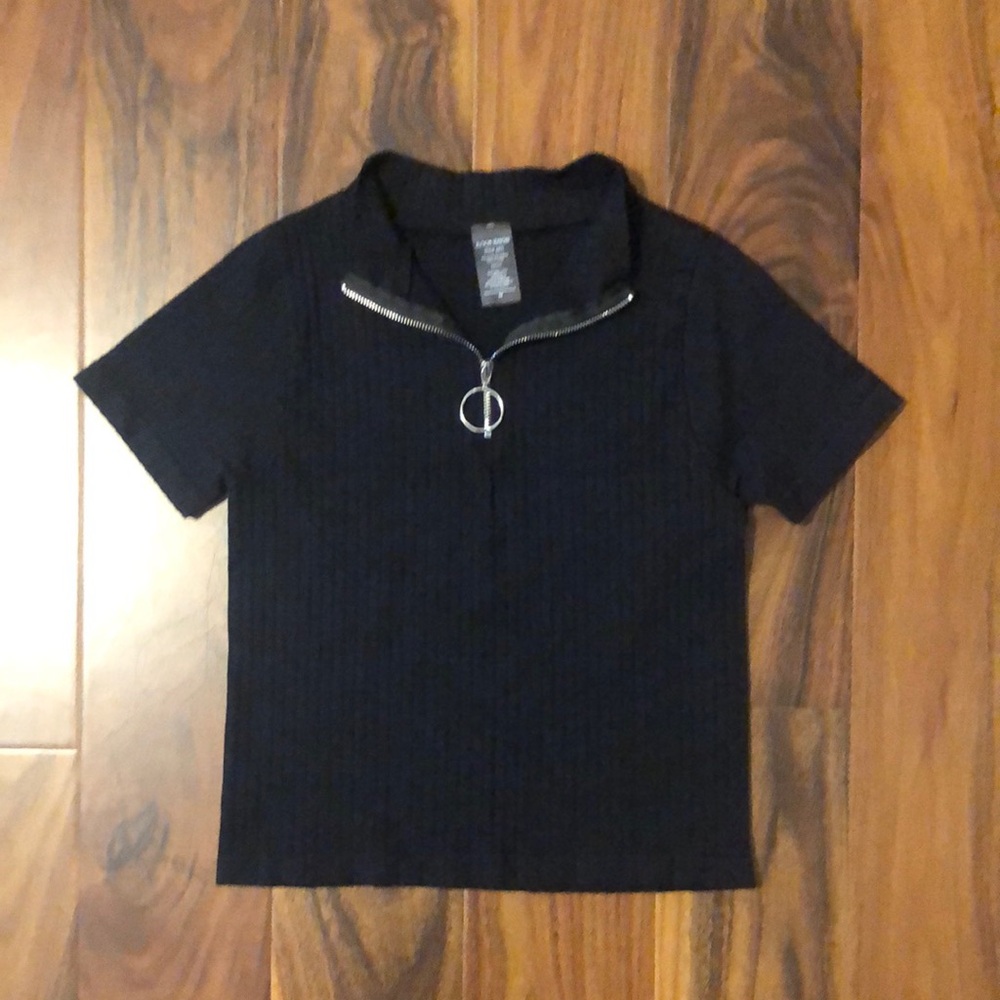 Black Short Sleeve Zip-Up Top